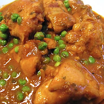 chicken cury with peas